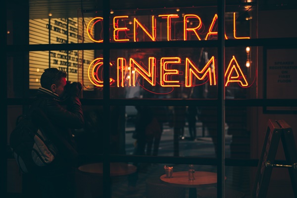 โรงภาพยนตร์ central cinema