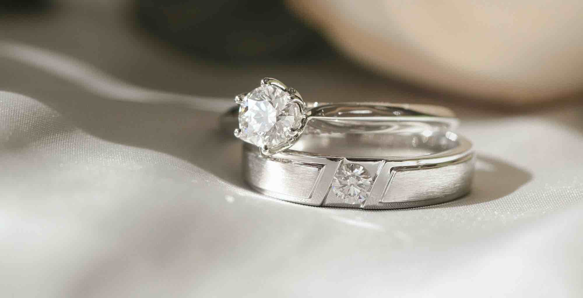 Buy 18K Diamond Couple Rings 148G9568-148G9581 Online from Vaibhav Jewellers