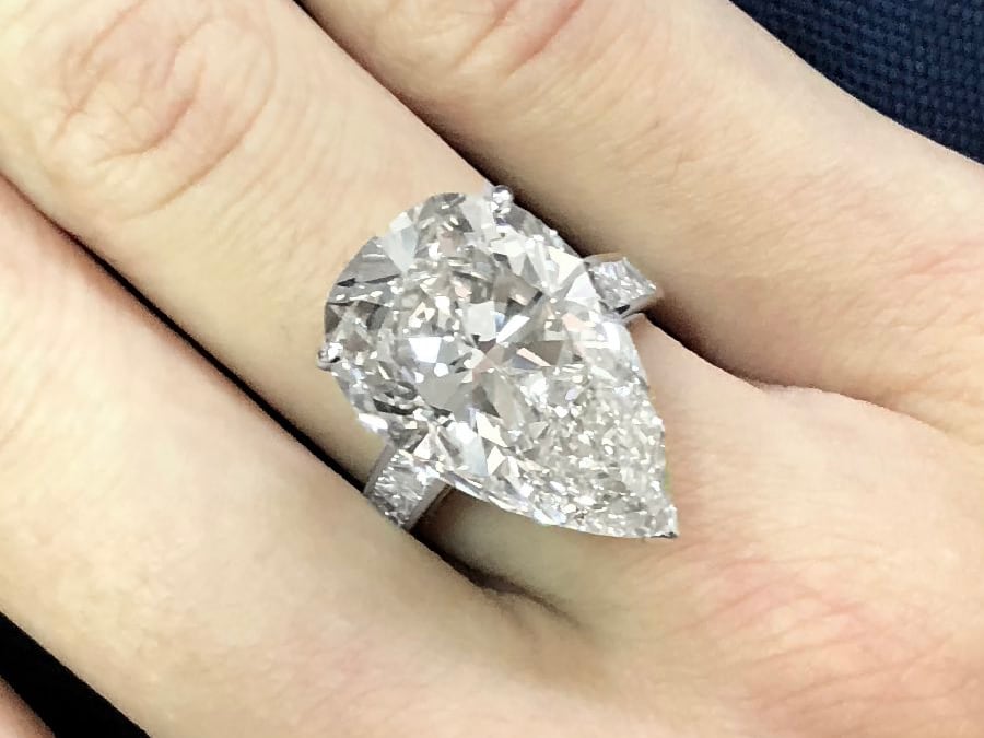 Pear shaped diamond ring