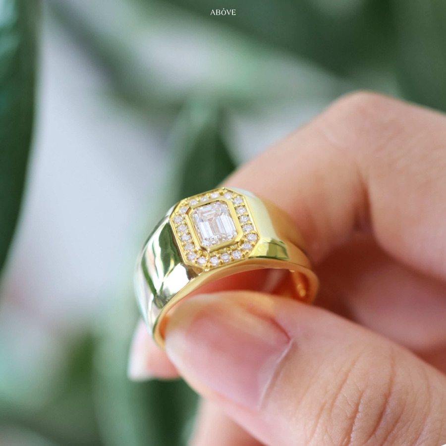 yellow gold eternity ring
